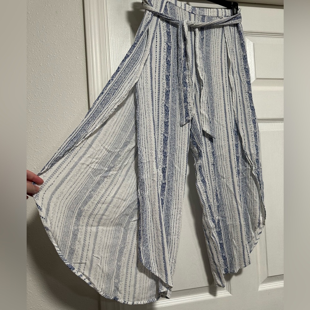 American Rag Lightweight Flowy White & Blue Pants Women's L